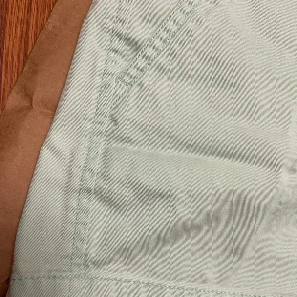 J Crew Women’s 3 Inch Chino Short Green 4 - Picture 4 of 4